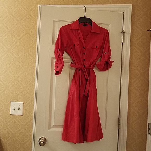 Dress - Picture 1 of 3